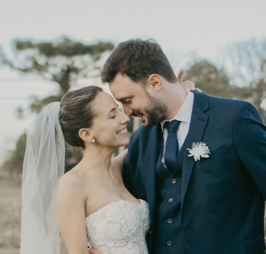 Cecilia y Gonzalo, novios que celebraron su casamiento en Pradera Multiespacio