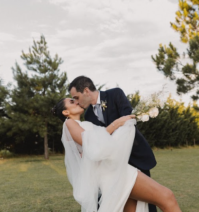 Aye y Emi, novios que celebraron su casamiento en Pradera Multiespacio